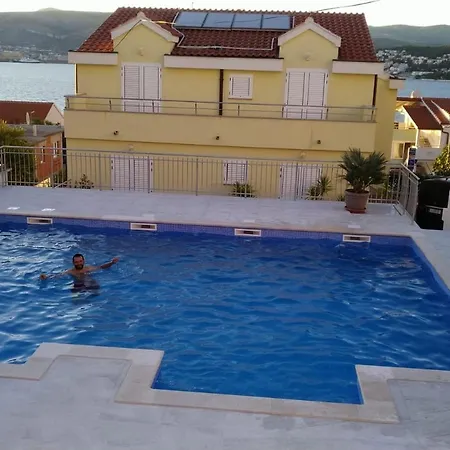 Moonlight - One Bedroom With Sea View Balcony And Terrace Sandra Apartmán *