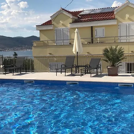 Apartman Moonlight - One Bedroom With Sea View Balcony And Terrace Sandra