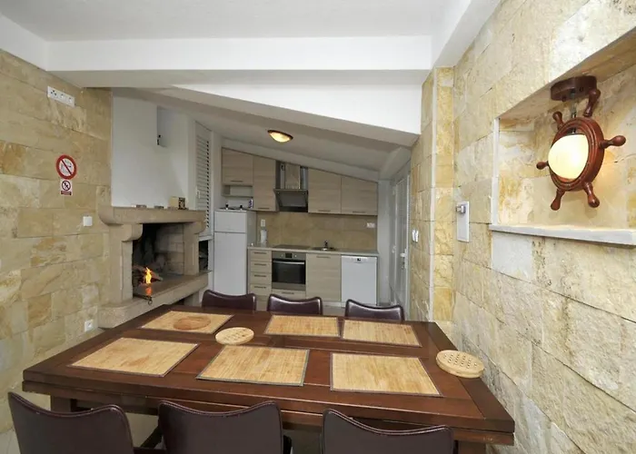 Moonlight - One Bedroom With Sea View Balcony And Terrace Sandra Trogir