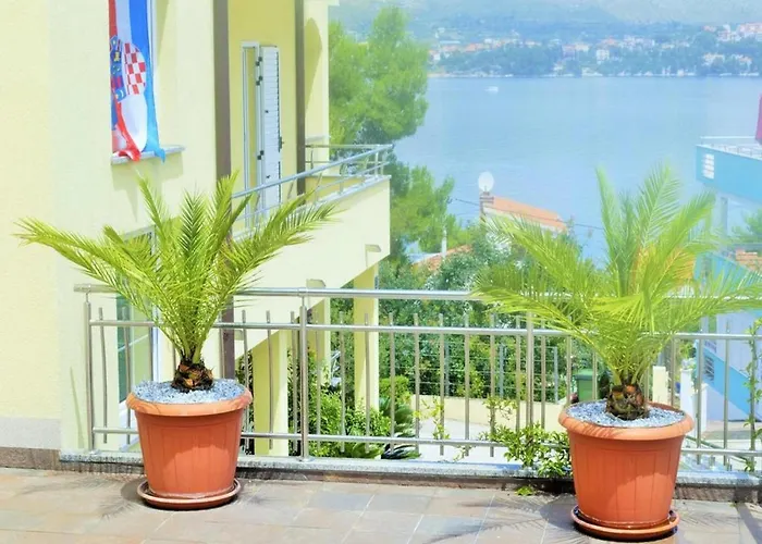 Moonlight - One Bedroom With Sea View Balcony And Terrace Sandra Appartement Trogir